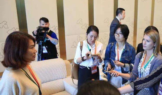 全职译员or兼职译员，你会怎么选择？各有优劣