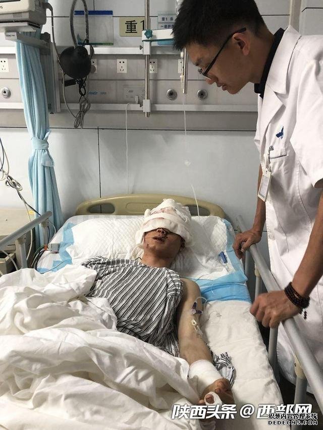 西安男博士讲述被熊袭击后自救过程：报警、止血、找水源