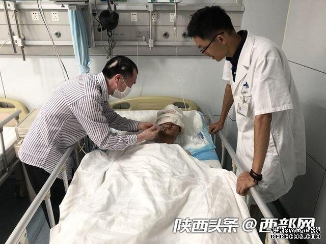 西安男博士讲述被熊袭击后自救过程：报警、止血、找水源